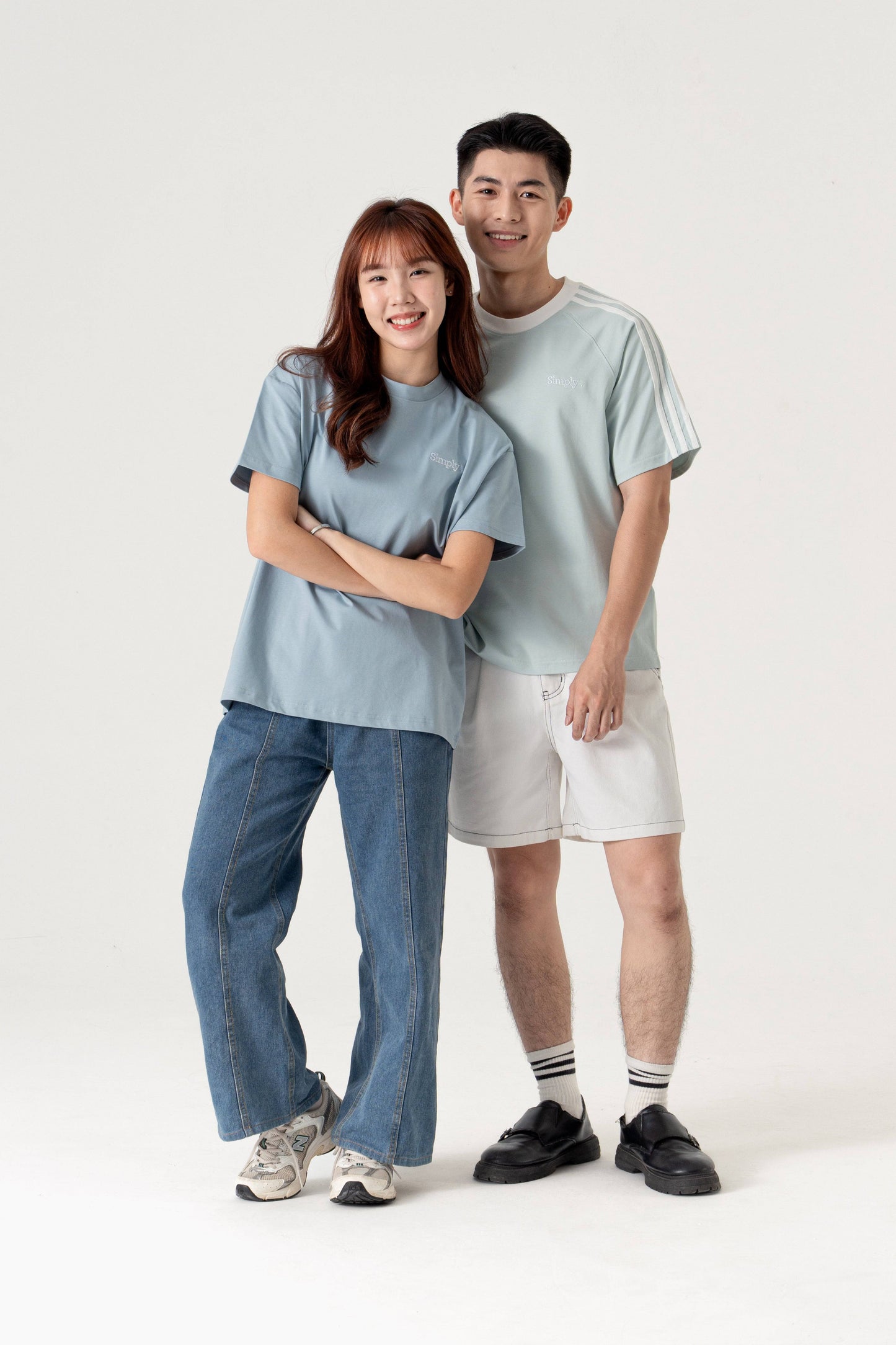 Simply. Unisex Embroided Oversize T in Mid Blue - Simply