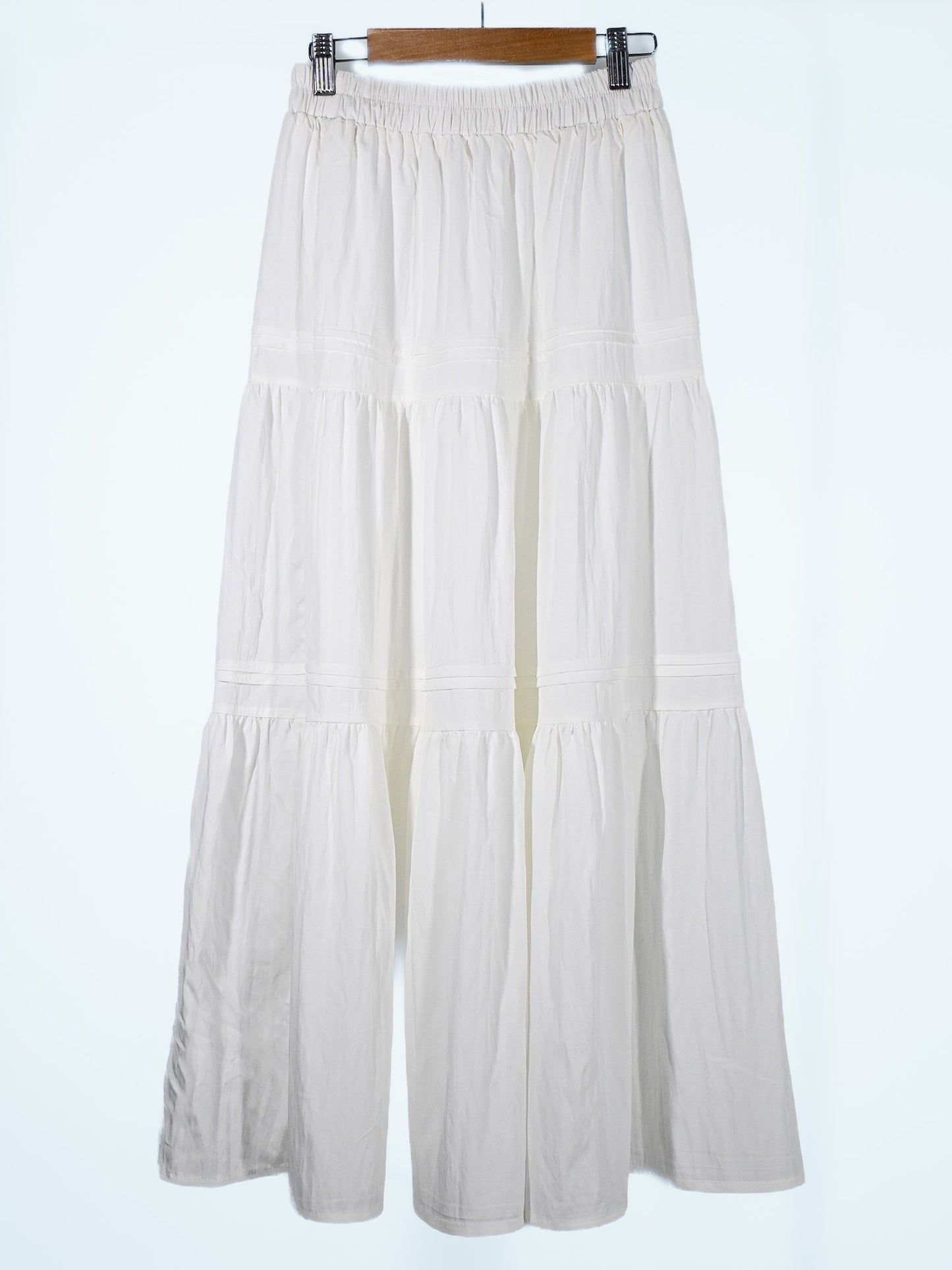 Women's Skirt in White (Stretchable) - Simply 