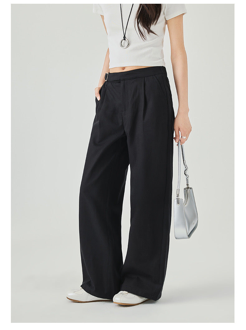 Women's Easy Pleated Work Pants in Black (Tencel) - Simply 
