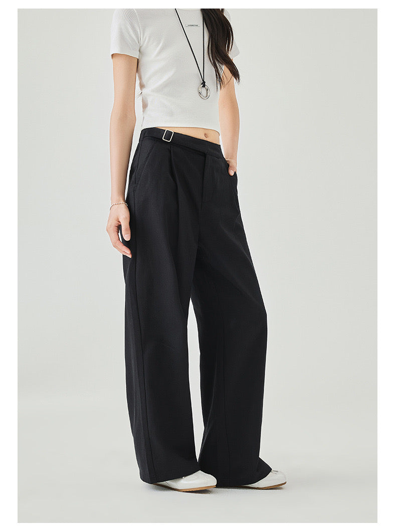 Women's Easy Pleated Work Pants in Black (Tencel) - Simply 