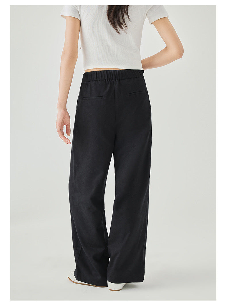 Women's Easy Pleated Work Pants in Black (Tencel) - Simply 
