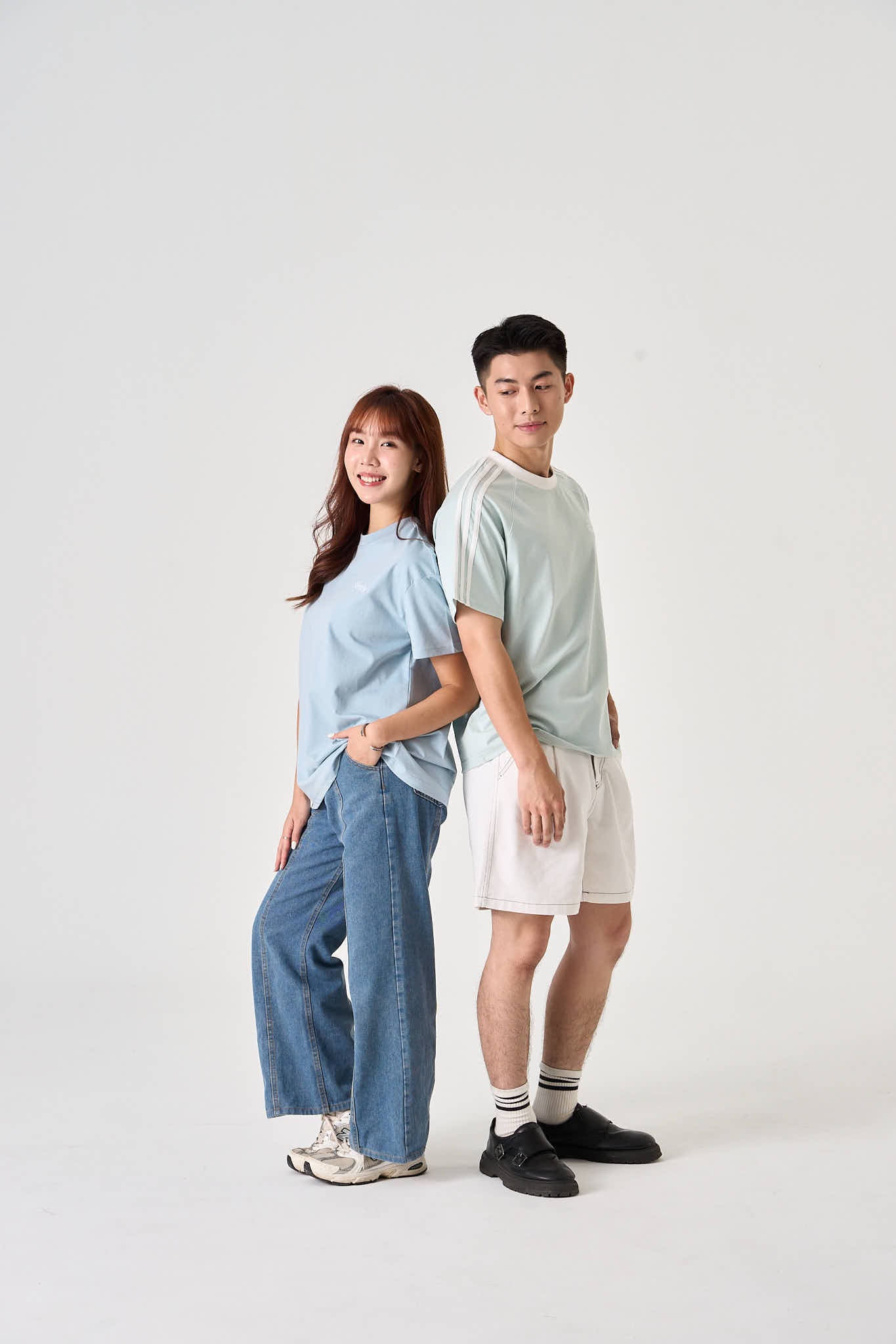 Simply. Unisex Embroided Oversize T in Mid Blue - Simply 